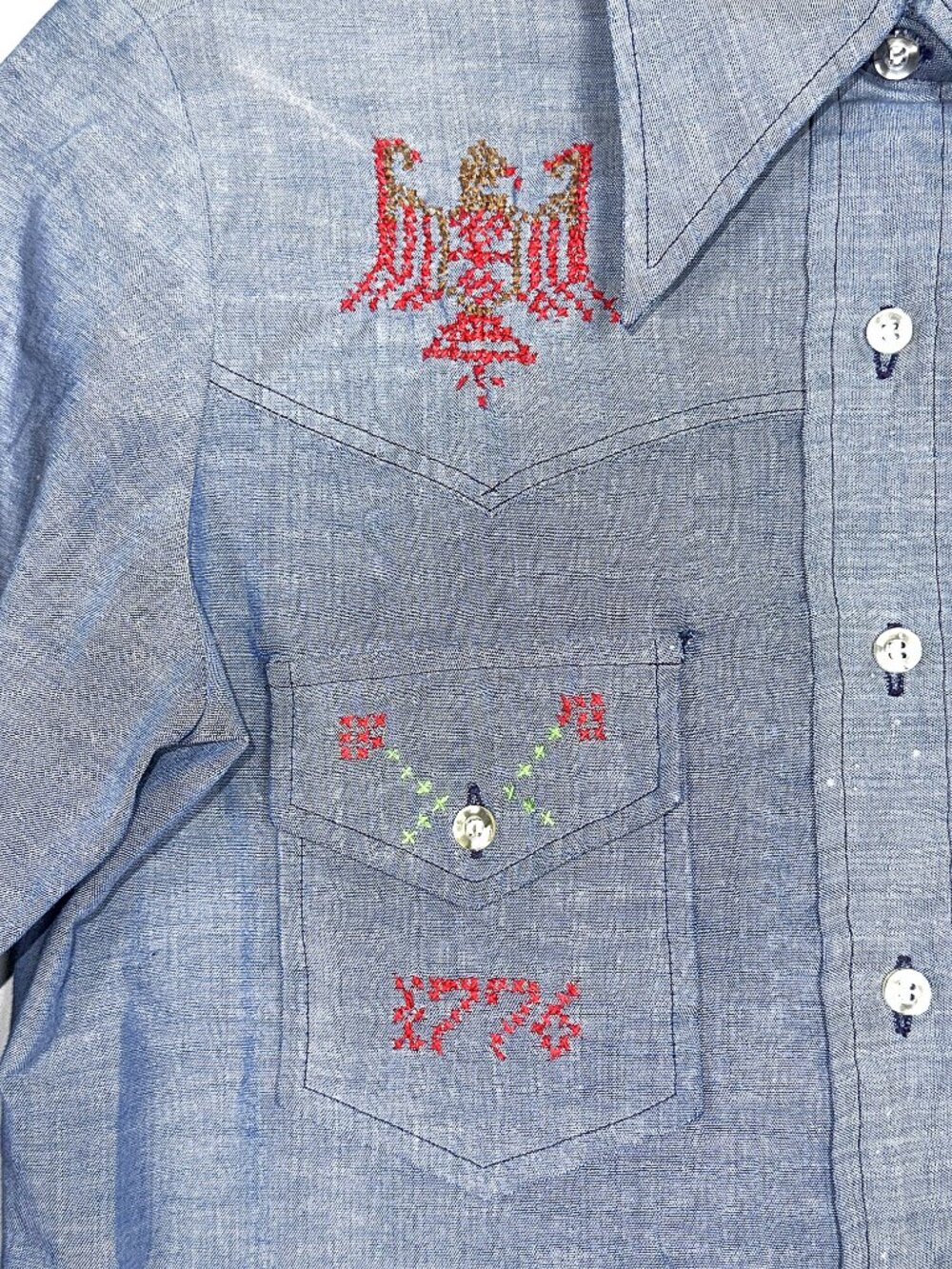 VTG Wrangler Chambray Embroidered Bicentennial Eagle 1776-1996 Button Shirt 36 - Picture 6 of 15